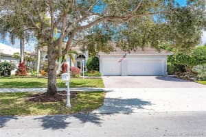 6726 Segovia Cir W, Fort Lauderdale, FL 33331, Sold 04/10/17