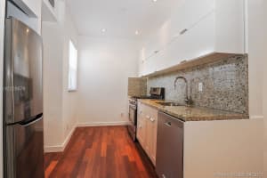 642 Michigan Ave, Miami Beach, FL 33139, Sold 09/06/17