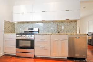642 Michigan Ave, Miami Beach, FL 33139, Sold 09/06/17