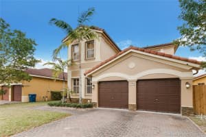 18393 NW 88th Pl, Miami Lakes, FL 33018, Sold 05/16/17