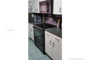 8231 NW 7th St, Miami, FL 33126, Sold 07/20/17