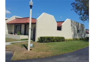 18829 NW 65th Ct, Hialeah, FL 33015, Sold 06/05/17