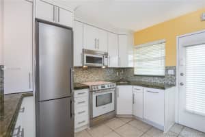 851 Meridian Ave, Miami Beach, FL 33139, Sold 06/07/17