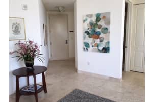 1607 Ponce de Leon #8e, Coral Gables, FL 33134, Sold 05/24/17