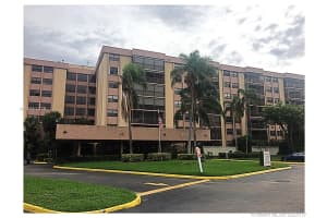 900 NE 195th St, Miami, FL 33179, Sold 05/22/17