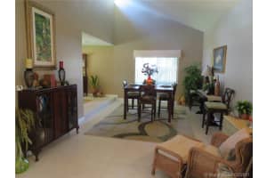 8471 SW 30th St, Davie, FL 33328, Sold 04/14/17