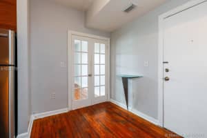 536 14th St, Miami Beach, FL 33139, Sold 12/08/17