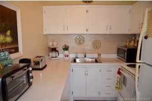 800 SW 11th Ave, Hallandale Beach, FL 33009, Sold 12/01/17