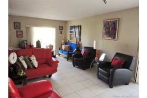 8401 NW 8th St, Miami, FL 33126, Sold 12/18/17