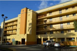 18 SW 82nd Ln, Miami, FL 33193, Sold 04/13/17