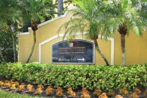631 SW 111th Ln, Pembroke Pines, FL 33025, Sold 05/08/17