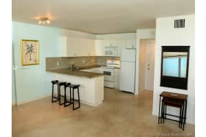 345 Ocean Dr, Miami Beach, FL 33139, Sold 06/26/17