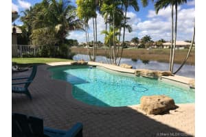 Mariposa Cir N, Pembroke Pines, FL 33331, Sold 05/12/17