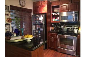 20045 NE 3rd Ct, Miami, FL 33179, Sold 04/28/17