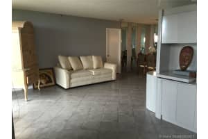 900 NE 195th St, Miami, FL 33179, Sold 06/09/17