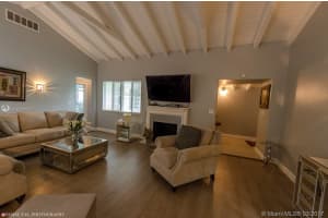 7821 Coquina Dr, North Bay Village, FL 33141, Sold 07/17/17