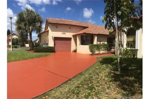 11351 SW 8th Pl, Pembroke Pines, FL 33025, Sold 04/27/17