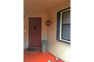 11351 SW 8th Pl, Pembroke Pines, FL 33025, Sold 04/27/17