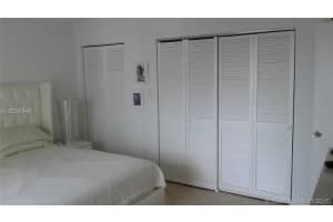 1340 Lincoln Rd, Miami Beach, FL 33139, Sold 12/07/17