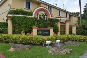 8200 NW 10th St, Miami, FL 33126, Sold 06/29/17