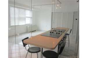 1250 West Ave #6o, Miami Beach, FL 33139, Sold 04/25/17