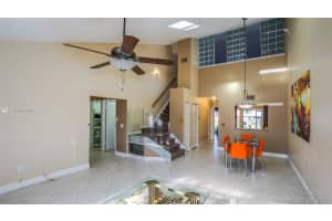 421 SE 14th St, Dania Beach, FL 33004, Sold 05/17/17