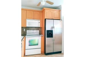 8370 NW 10th St #13a, Miami, FL 33126, Sold 08/15/17