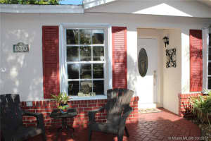 8550 NW 193rd Ln, Hialeah, FL 33015, Sold 05/15/17