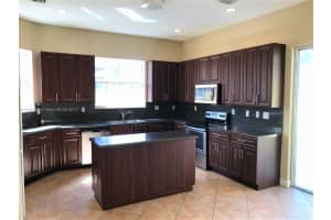 8865 NW 185th St, Hialeah, FL 33018, Sold 09/22/17