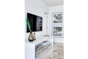 2205 S Surf Rd #3a, Hollywood, FL 33019, Sold 05/15/17