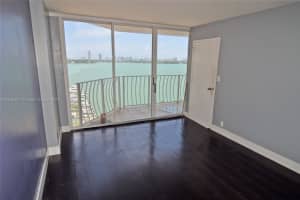 7601 E Treasure Dr, North Bay Village, FL 33141, Sold 04/15/22