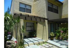 9980 NW 9th St Cir, Miami, FL 33172, Sold 12/26/17