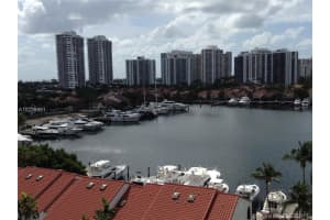 3610 Yacht Club Dr, Miami, FL 33180, Sold 08/16/17