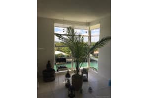 9660 W Bay Harbor Dr, Bay Harbor Islands, FL 33154, Sold 05/18/18