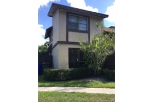 2011 Bayberry Dr, Pembroke Pines, FL 33024, Sold 05/12/17