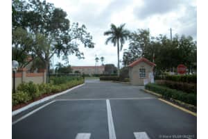 8713 SW 5th St, Pembroke Pines, FL 33025, Sold 08/08/17