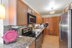 401 69th St, Miami, FL 33141, Sold 05/05/17