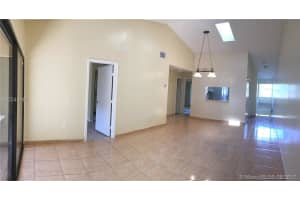 2227 SW 80th Terrace, Miramar, FL 33025, Sold 10/03/17