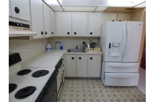 671 NE 195th St, Miami, FL 33179, Sold 09/06/17