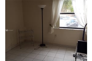 10245 NW 9th St Cir, Miami, FL 33172, Sold 04/27/17