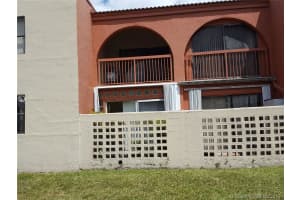 10245 NW 9th St Cir, Miami, FL 33172, Sold 04/27/17