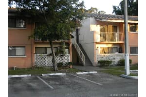 7025 NW 179th St, Hialeah, FL 33015, Sold 05/30/17