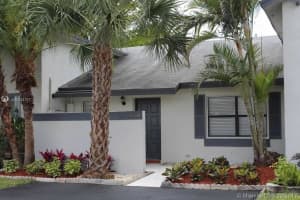 8019 NW 100th Dr, Tamarac, FL 33321, Sold 04/28/17