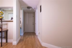 9707 Hammocks Blvd, Miami, FL 33196, Sold 07/14/17