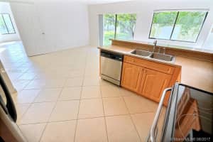 9840 Bosque Ln, Miramar, FL 33025, Sold 01/26/18