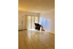 15401 SW 81st Cir Ln, Miami, FL 33193, Sold 08/30/17