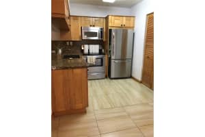 15401 SW 81st Cir Ln, Miami, FL 33193, Sold 08/30/17