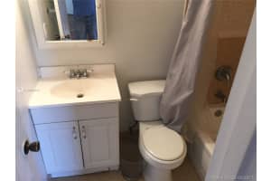 15690 SW 82nd Cir Ln, Miami, FL 33193, Sold 04/28/17