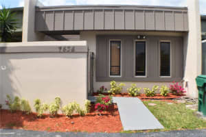 7434 SW 106th Pl, Miami, FL 33173, Sold 08/07/17