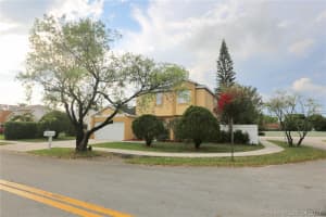 9511 Hudson St, Miramar, FL 33025, Sold 05/11/17